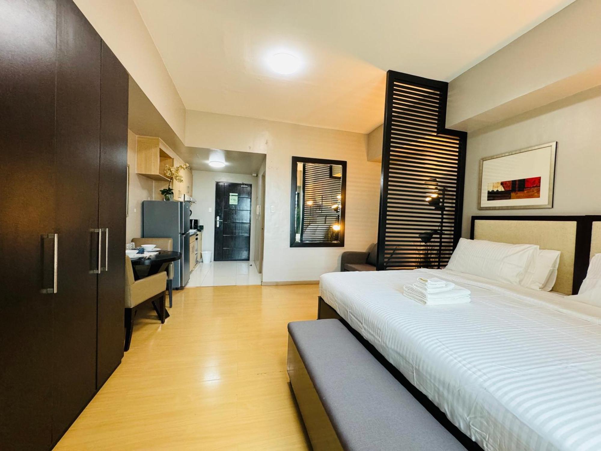 Avant At The By Urban Realty * Manila