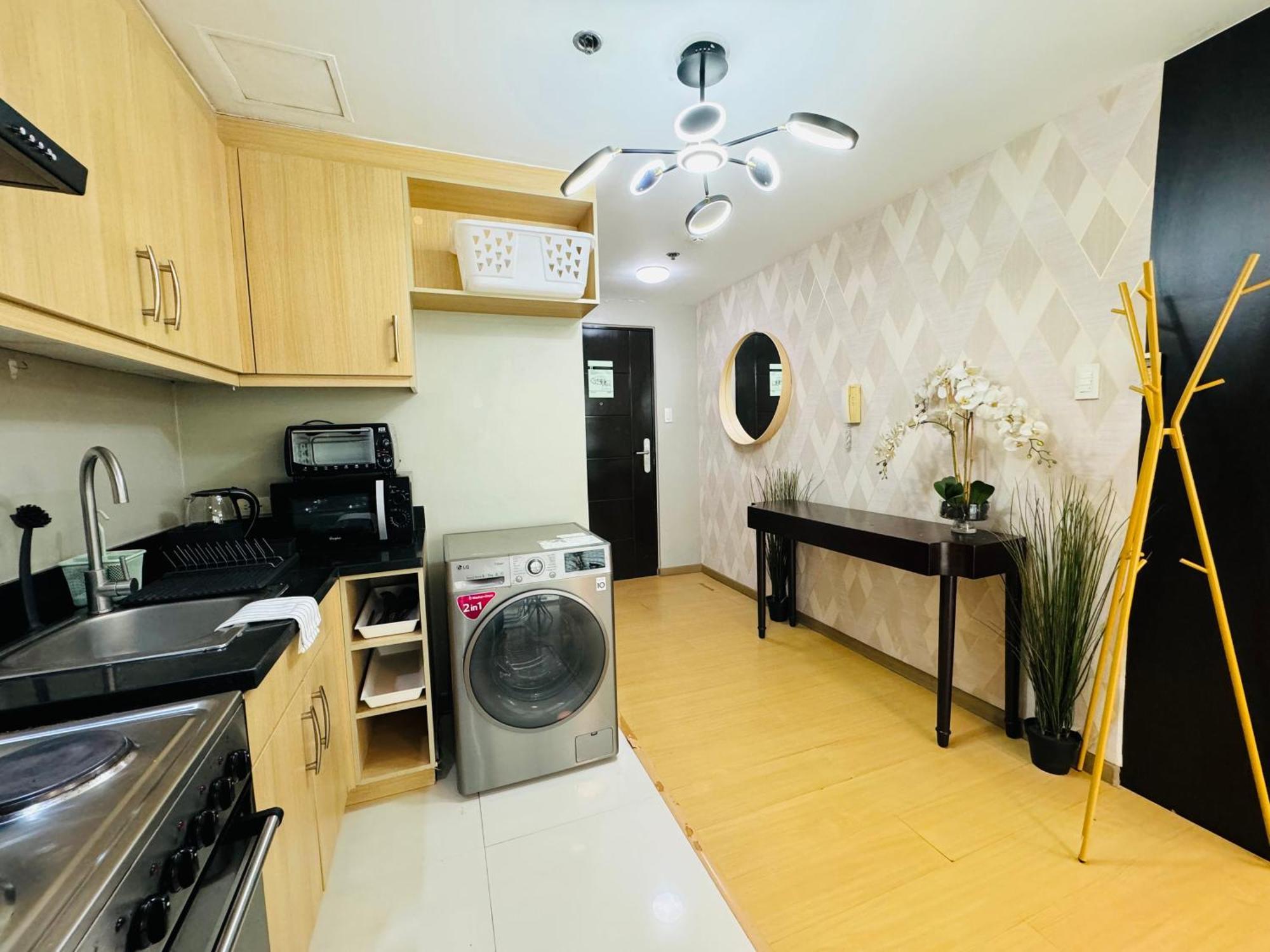 Apartment Avant At The By Urban Realty Manila